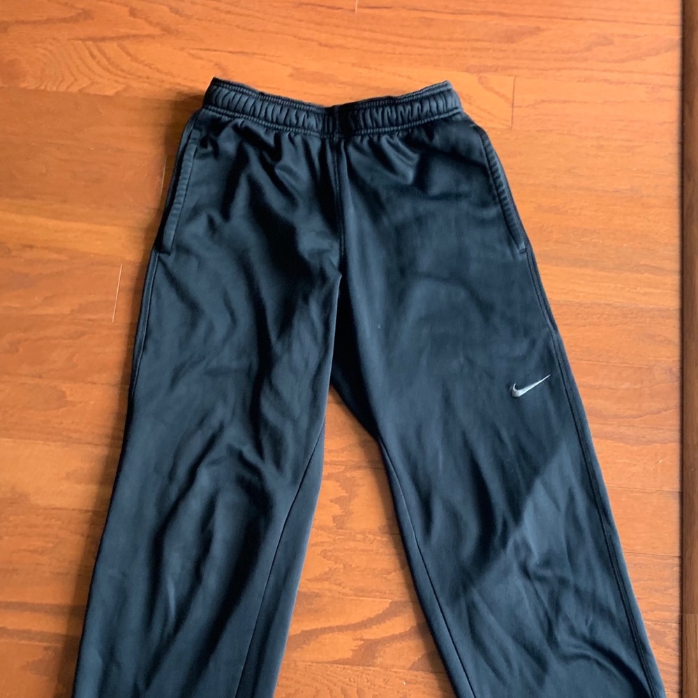 Nike Therma-Fit Sweatpants